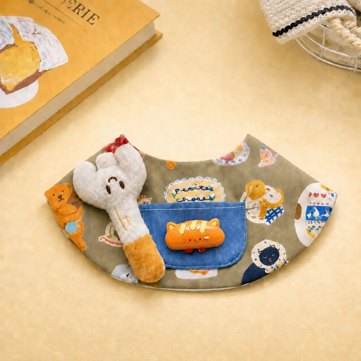 Pocket Picnic Bib