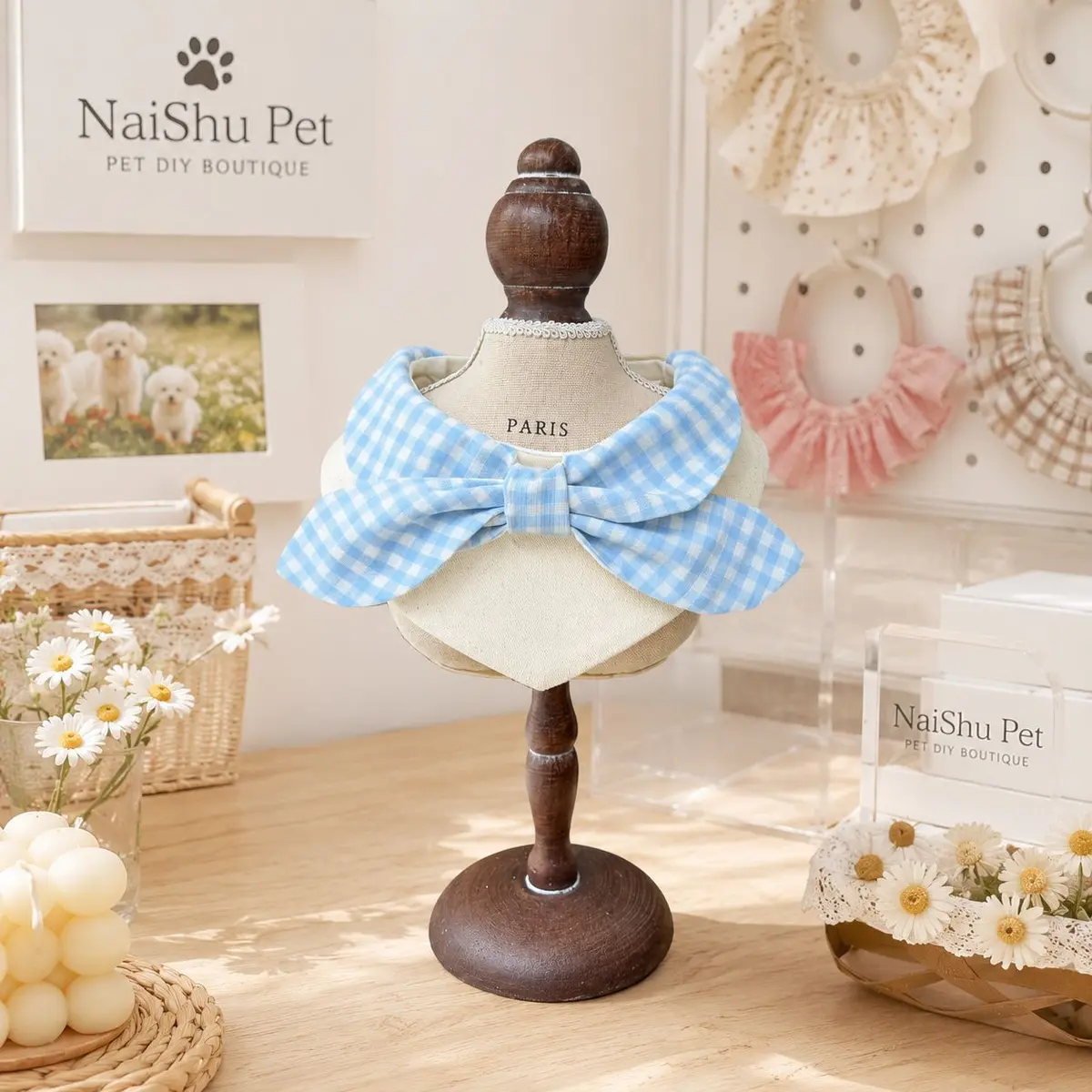 Big Bow Bib, Natural